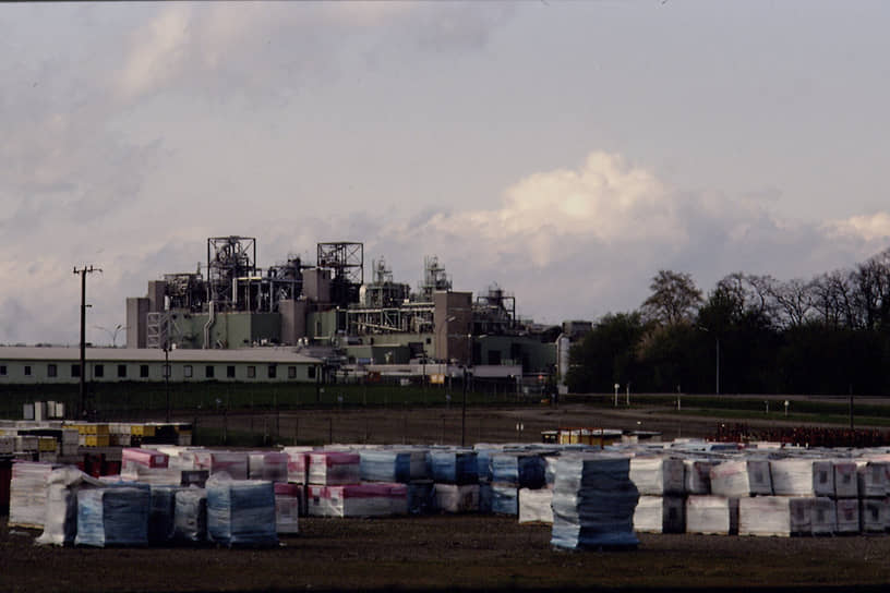 Загрязнение от фабрик компании DuPont, 1992 год