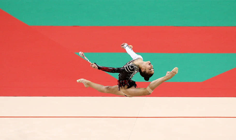 Выступление итальянской гимнастки Софии Раффаэлли на мировом первенстве в болгарской Софии