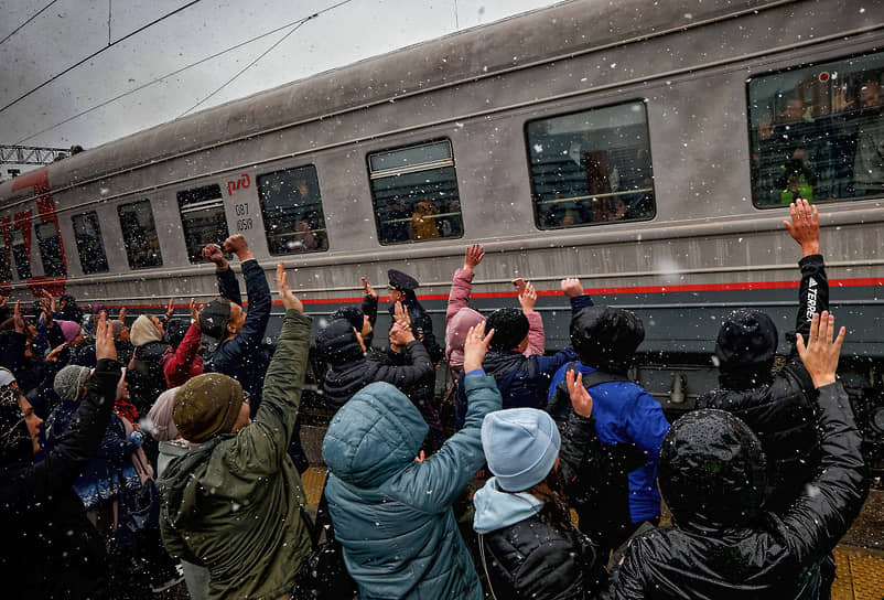 Провожающие на вокзале в Томске