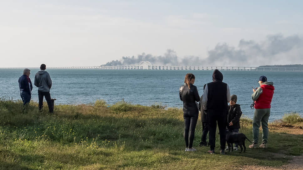Explosion on the Crimean bridge