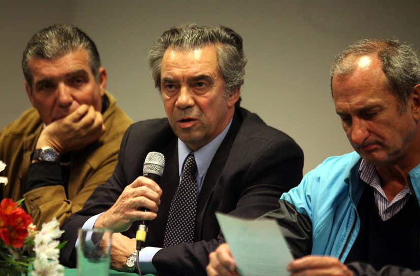 Карлос Паес, Альфредо Дельгадо и Густаво Зербино на пресс-конференции в Уругвае в 40-ю годовщину катастрофы