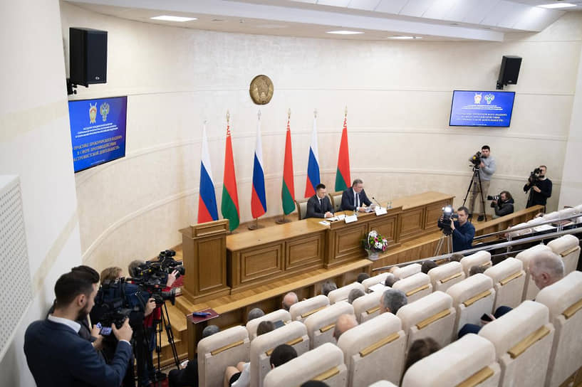 Первый белорусско-прокурорский – Картина дня – Коммерсантъ