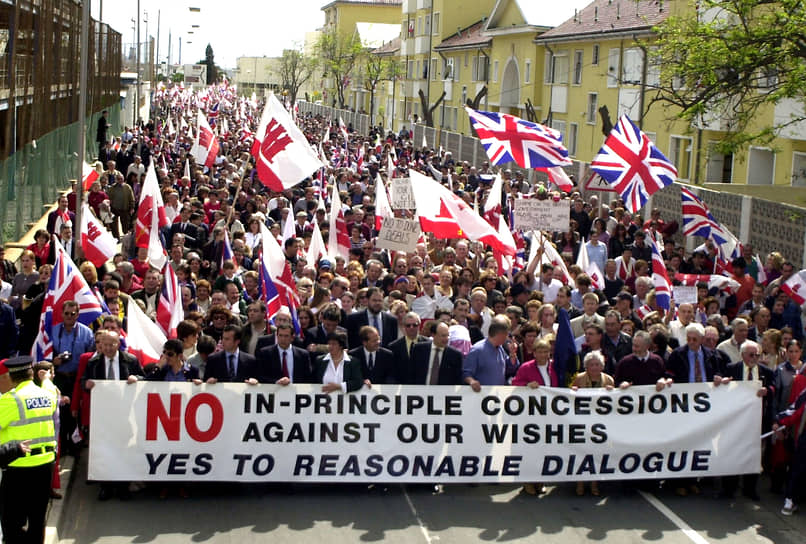 Демонстрация против изменения статуса Гибралтара, 2002 год