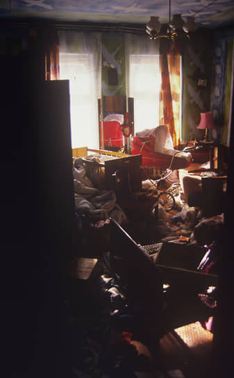 В ночь на 31 октября 1992 года после ряда провокаций на территории Пригородного района произошли осетино-ингушские столкновения &lt;br>
На фото: разгромленная квартира в ходе осетино-ингушских боев