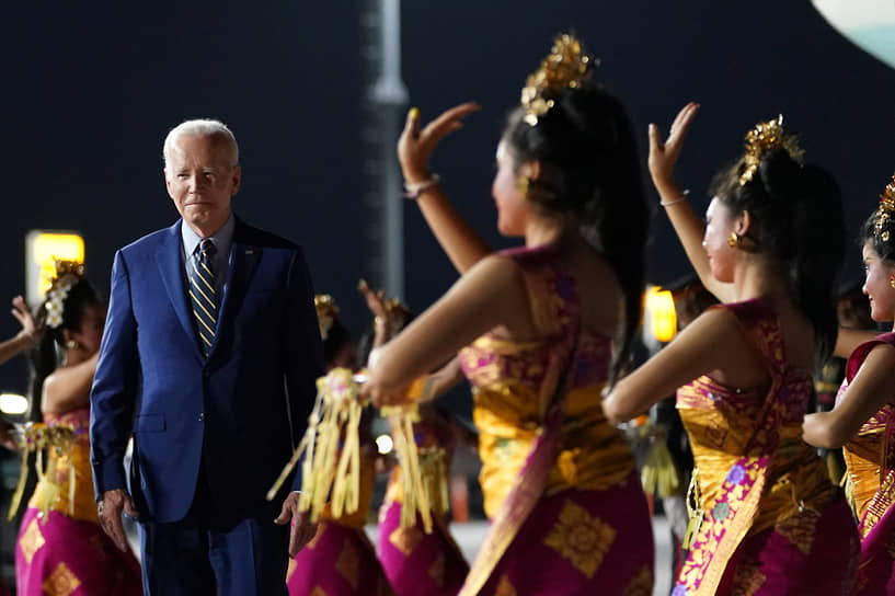 В воскресенье, 13 ноября, президент США Джо Байден прилетел на Бали для участия в саммите G20