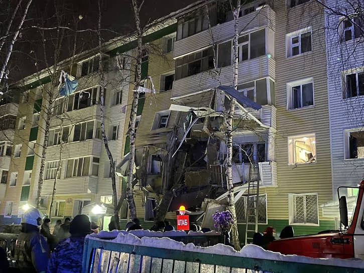 Последствия взрыва в жилом доме в Нижневартовске 