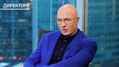 У нас какой-то ренессанс классической литературы // Президент издательской группы Эксмо-АСТ Олег Новиков рассказал о счастливой судьбе бумажной книги