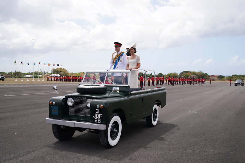 Принц Уильям и Кейт Миддлтон  во время турне по странам Карибского бассейна, 2022 год