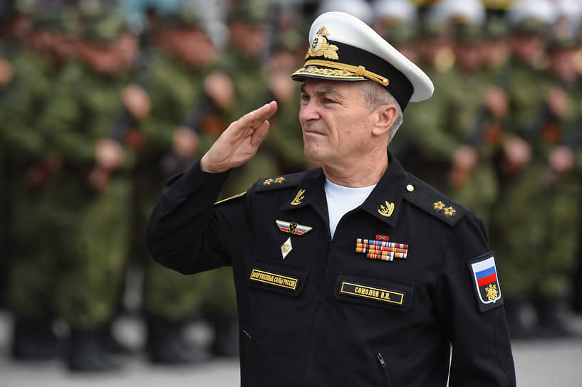 10 августа глава Военно-морской академии вице-адмирал Виктор Соколов (на фото) возглавил Черноморский флот РФ. Он сменил на посту военачальника Игоря Осипова