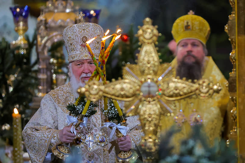 Москва. Патриарх Кирилл на рождественской службе в храме Христа Спасителя
