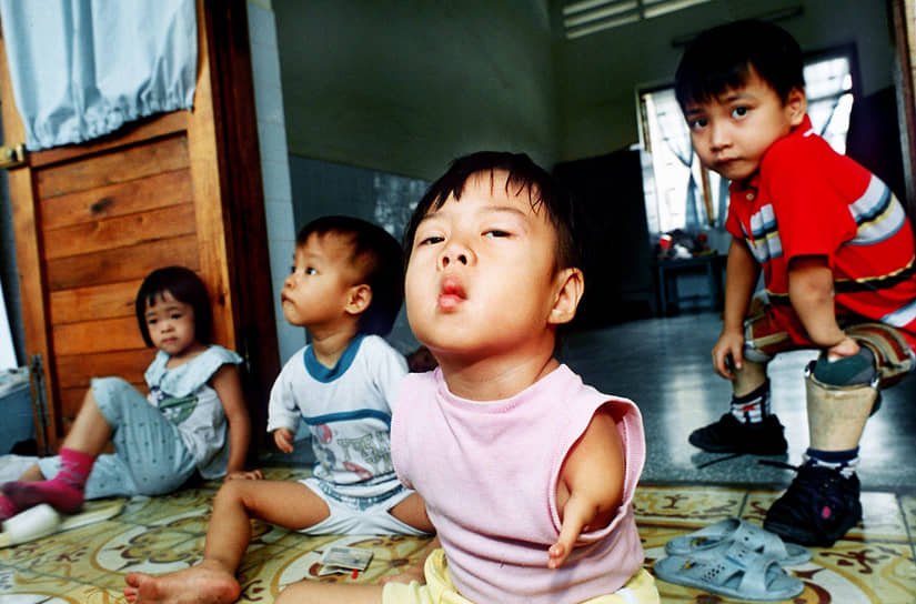Agent Orange продолжает вызывать генетические сбои уже у третьего поколения вьетнамцев