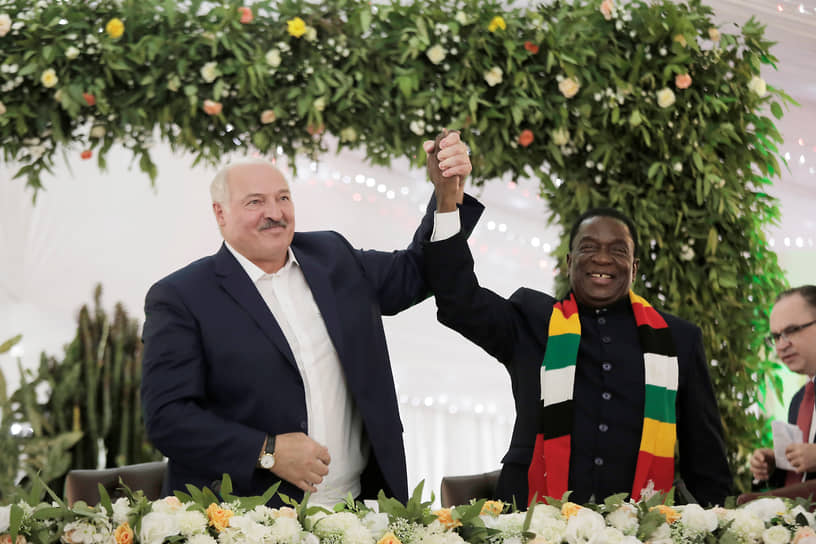 Президент Белоруссии Александр Лукашенко и президент Зимбабве Эммерсон Мнангагва, 31 января