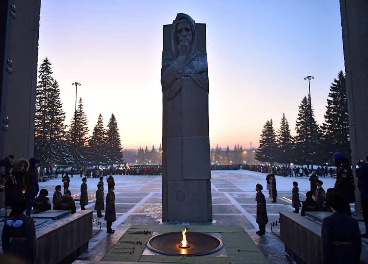 Мемориальный комплекс «Монумент Славы» в Новосибирске