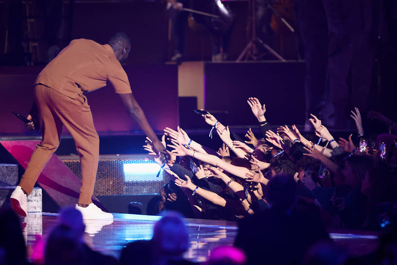 Рэпер Stormzy во время выступления на Brit Awards