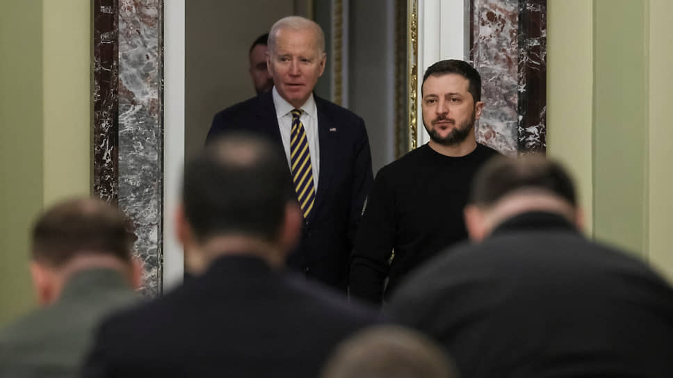 Как президент США прибыл с необъявленным визитом в Киев