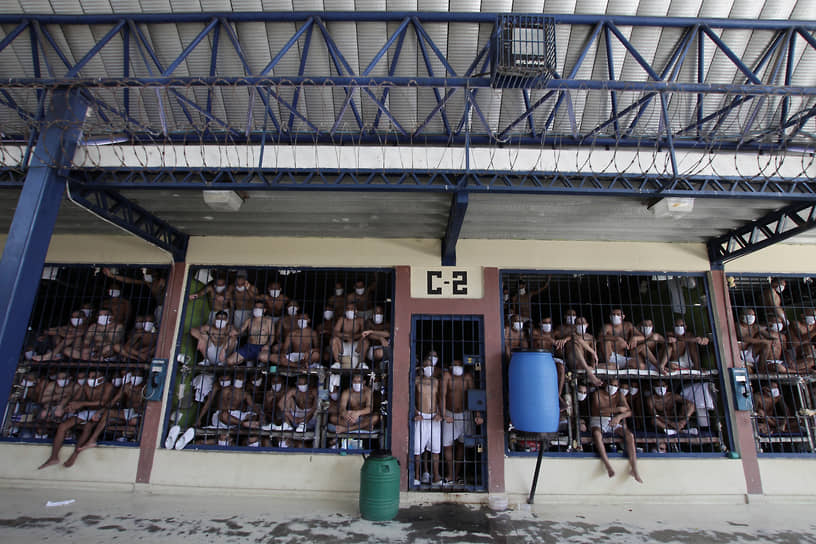 Тюрьмы Сальвадора были переполнены еще до того, как президент Букеле стал воплощать в жизнь план полной ликвидации уличных банд