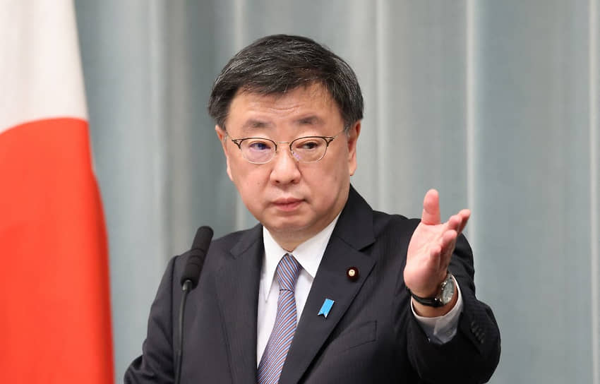 Генеральный секретарь правительства Японии Хирокадзу Мацуно
