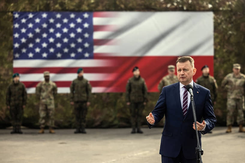 Министр обороны Польши Мариуш Блащак на торжественной церемонии в Лагере имени Костюшко в Познани — здесь разместится первый постоянный гарнизон Вооруженных сил США в Польше