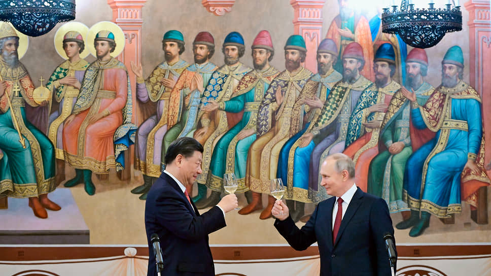 Путин поднял тост за здоровье Си Цзиньпина, углубление партнерства и процветание России и КНР