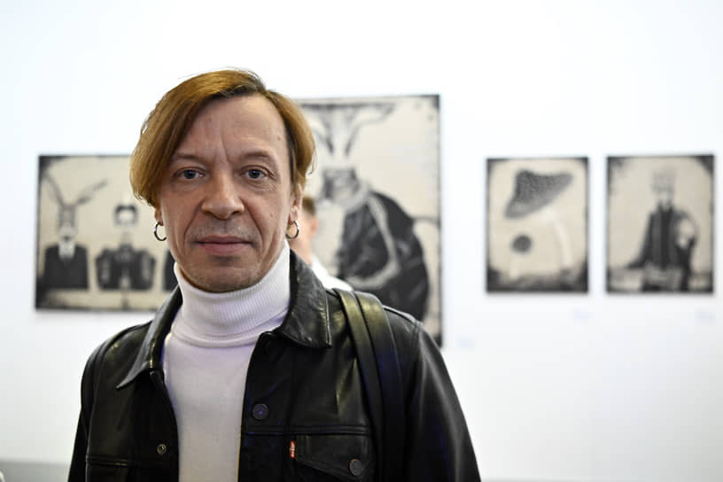 Певец Найк Борзов на ярмарке современного искусства Art Russia