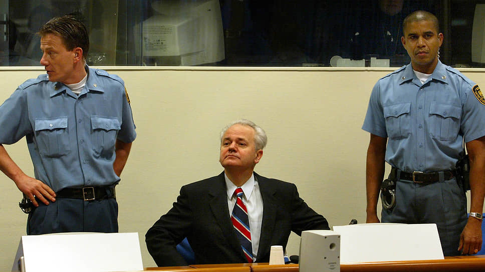 Выступая на слушаниях, Слободан Милошевич обвинял во всех грехах Запад