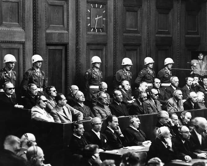 Нюрнбергский трибунал критиковали за то, что правила игры определялись по ходу процесса – они были прописаны лишь после войны в документах, разработанных победителями