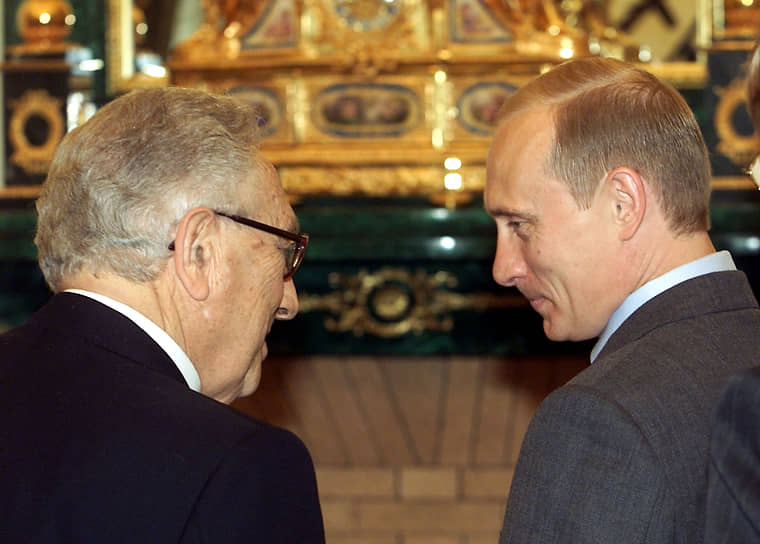 Встреча президента России Владимира Путина с Генри Киссинджером в Кремле 13 сентября 2001 года