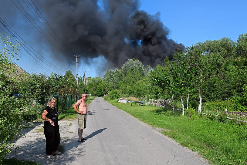 Шебекино, Белгородская область. Дым от пожара после обстрела
