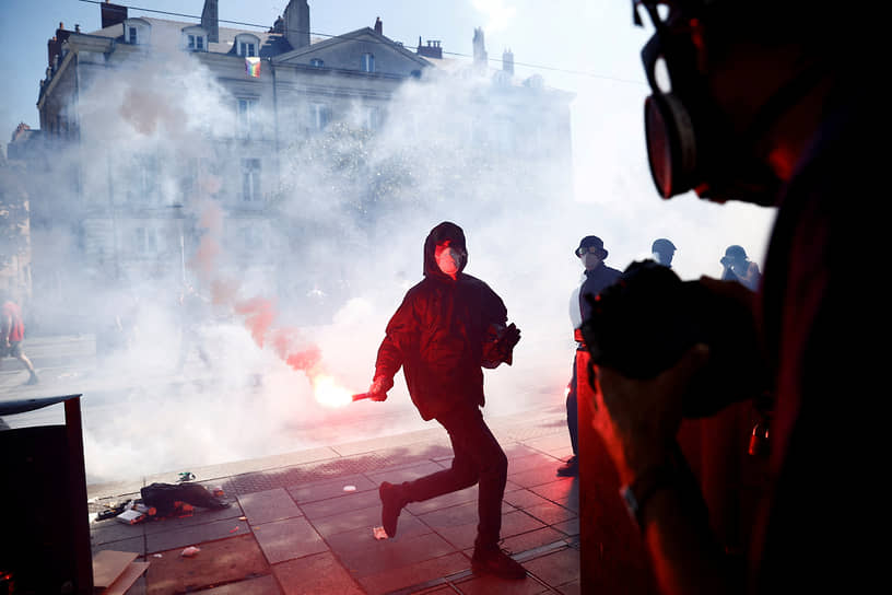 Нант, Франция. Протесты против пенсионной реформы