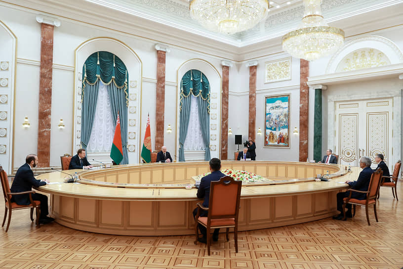 Встреча президента Белоруссии Александра Лукашенко с министрами иностранных дел государств-членов ОДКБ и генеральным секретарем организации