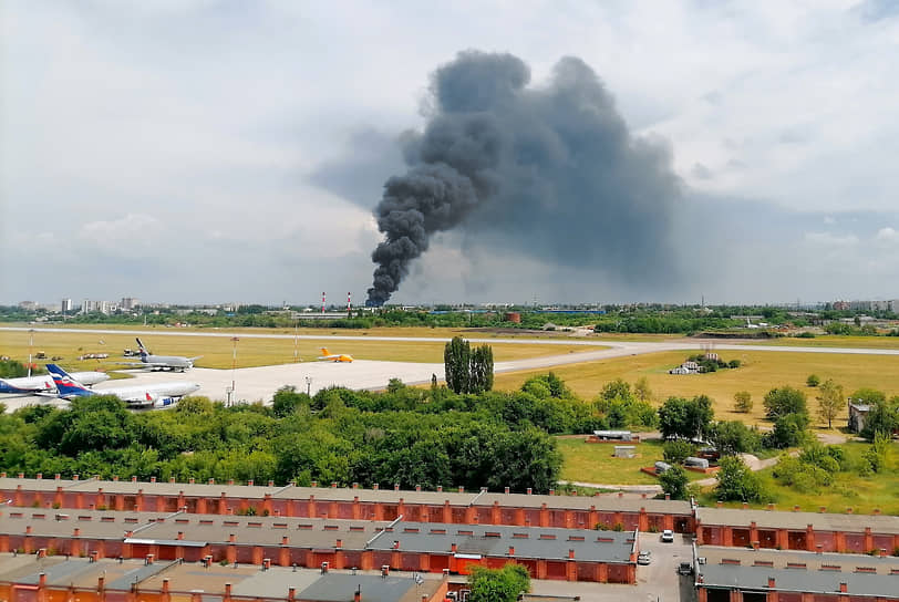 Пожар на нефтебазе в Воронеже