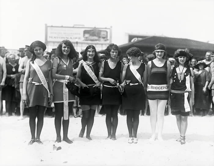 Дефиле в купальных костюмах на конкурсе «Мисс Америка», 1922 год