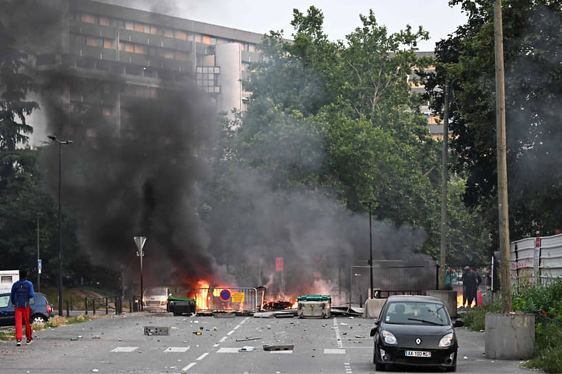 Протесты прошли и в других районах Франции — Иль-де-Франсе, Лионе, Тулузе и на севере страны