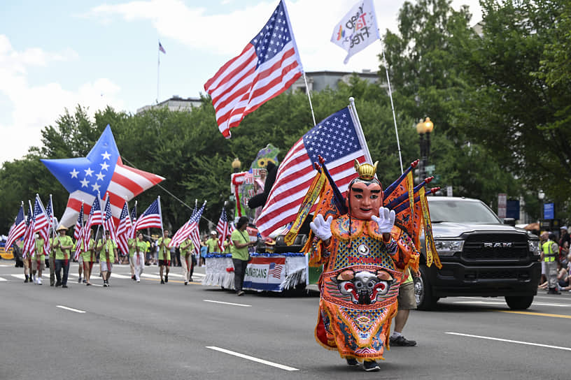 Вашингтон. Парад в честь Дня независимости