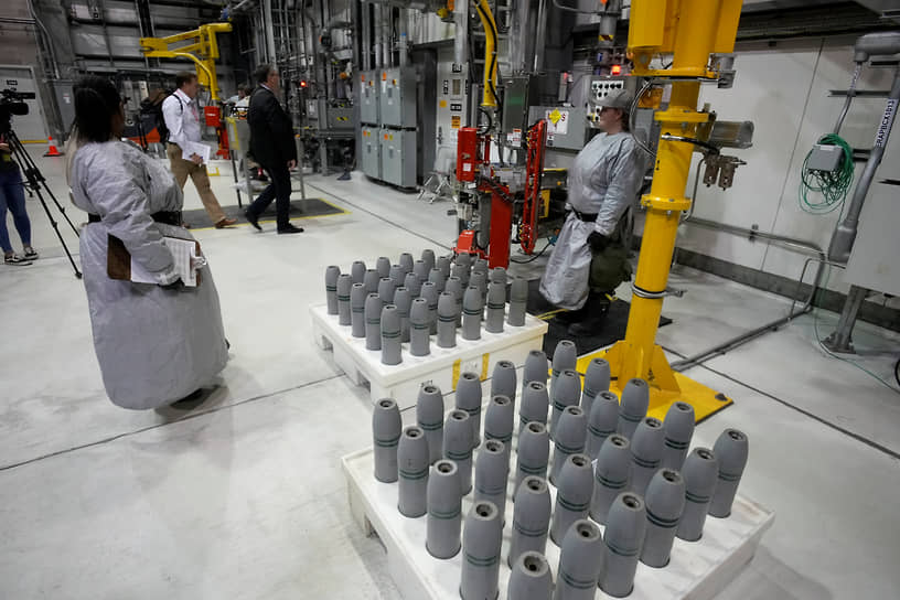 В конце июня американские власти объявили о завершении работ по уничтожению химоружия на предпоследнем заводе — близ города Пуэбло (штат Колорадо)
