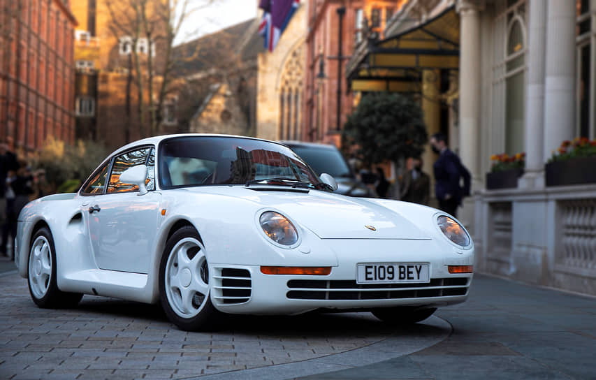 В 1980-90-х выпускался знаменитый Porsche 959, дизайн которого также создал господин Колани. Всего было создано 345 авто