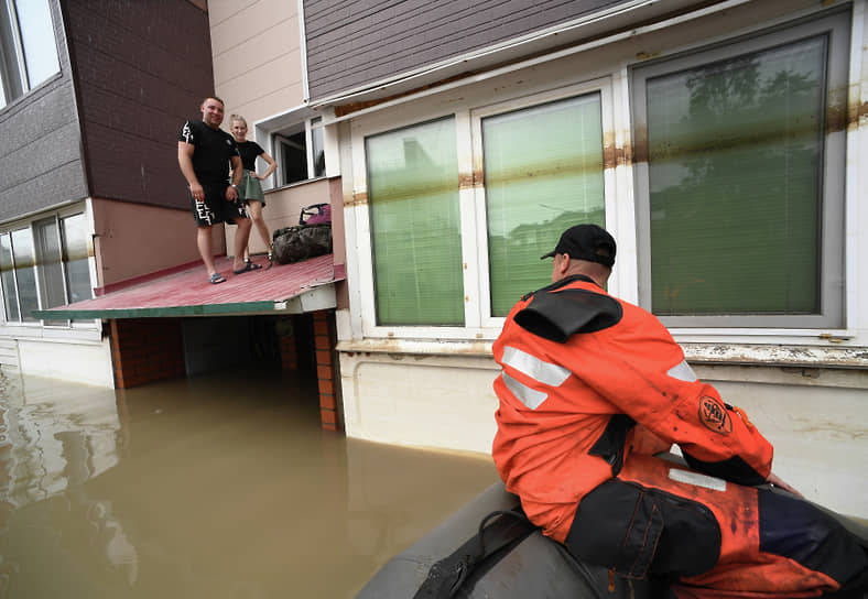 Последствия наводнения в Уссурийске