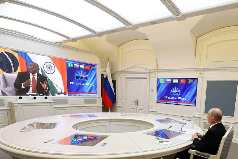 Владимир Путин посетил саммит БРИКС онлайн