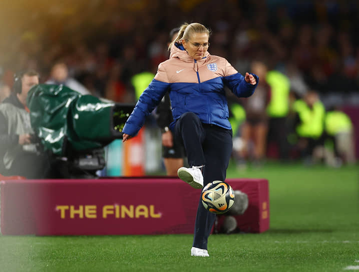 Главный тренер женской сборной Англии по фуболу Сарина Вигман во время финального матча ЧМ-2023 против Испании