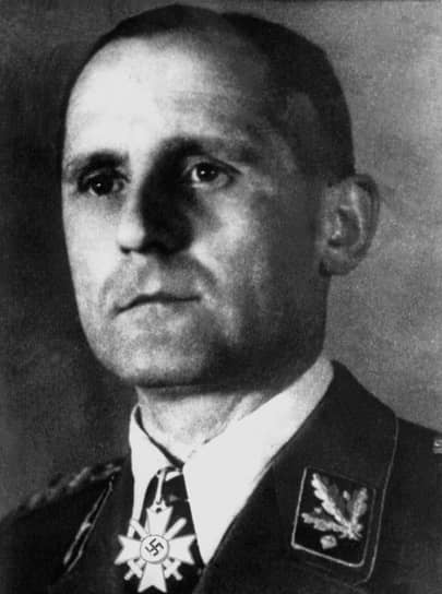 Оберфюрер Генрих Мюллер являлся также главой Гестапо