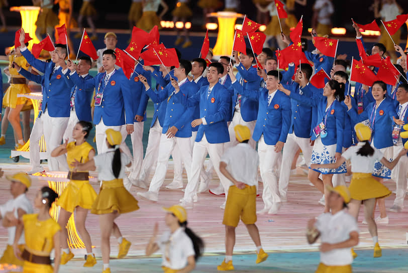 Сборная КНР на церемонии открытия
