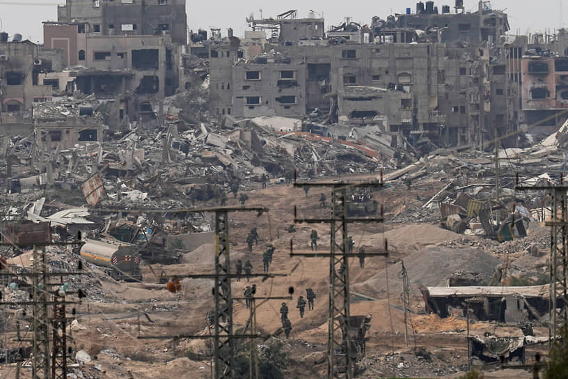 Израильские военные проводят операцию на территории сектора Газа