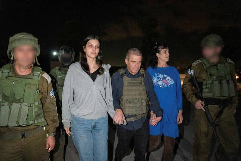 Гражданки США, Натали Шошана Раанан (слева) и Джудит Тай Раанан, освобожденные из плена группировки «Хамас»