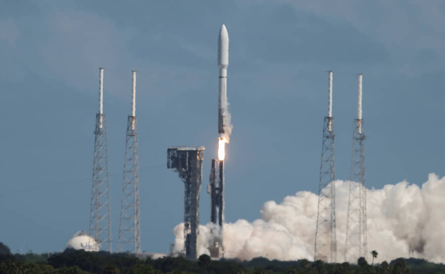 Запуск ракеты-носителя Atlas V от United Launch Alliance (ULA)