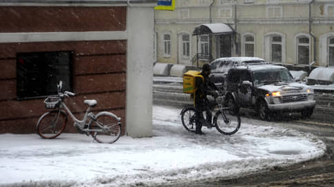 В снегу не светит // В Нижегородской области восстанавливают нарушенное стихией энергоснабжение