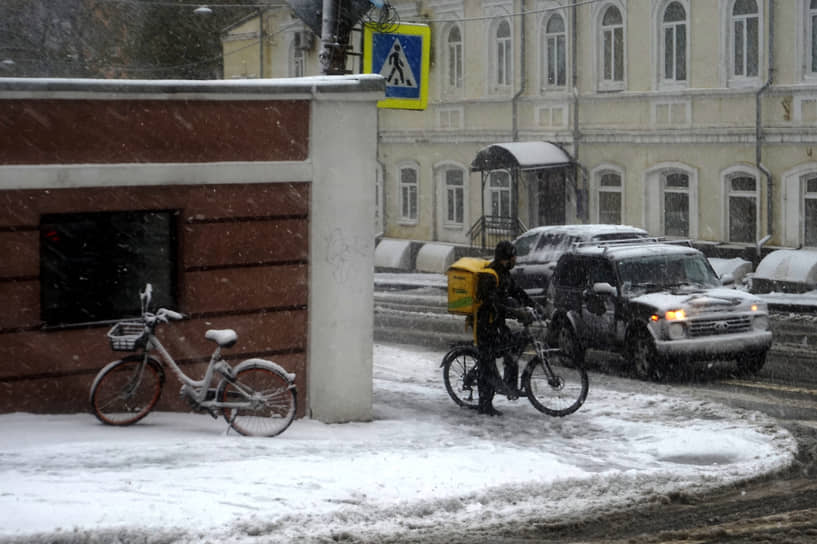 В Нижнем Новгороде прошли сильные снегопады