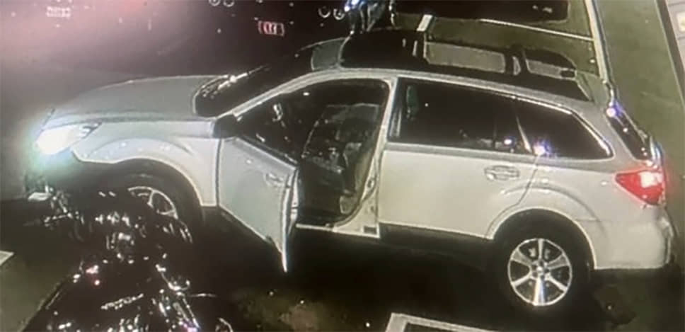 Белый Subaru, на котором передвигался Кард, был обнаружен в соседнем городе — Лисбоне