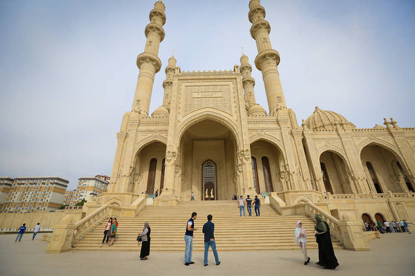 Мечеть Гейдара в Баку

