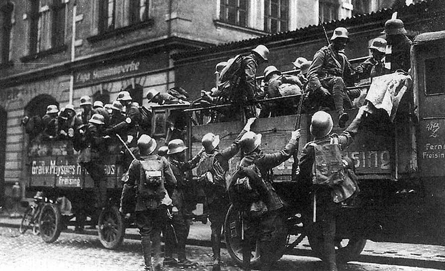 Солдаты на улицах Мюнхена в дни «Пивного путча»