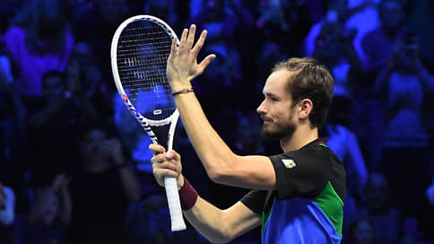 Самый быстрый полуфиналист // Даниил Медведев на теннисном итоговом турнире Nitto ATP Finals первым вышел в play-off
